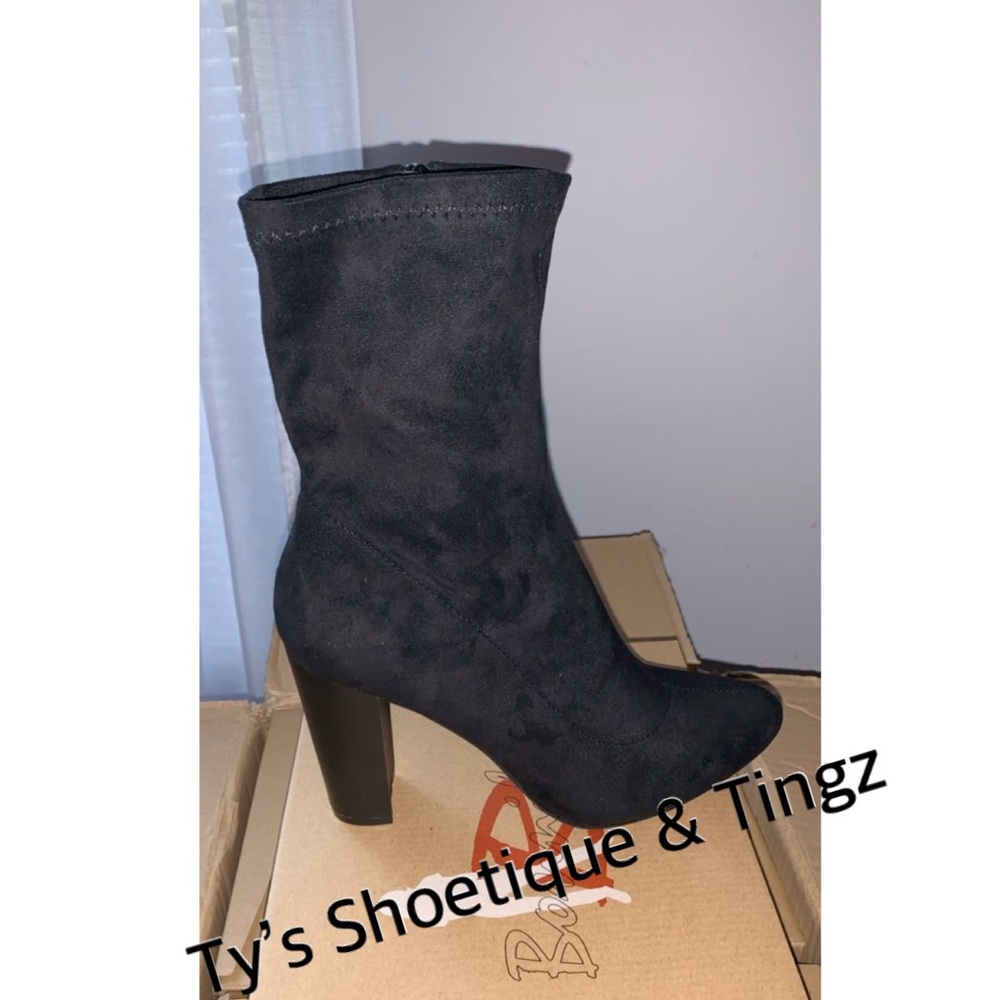 Black booties - Picture 2 of 2
